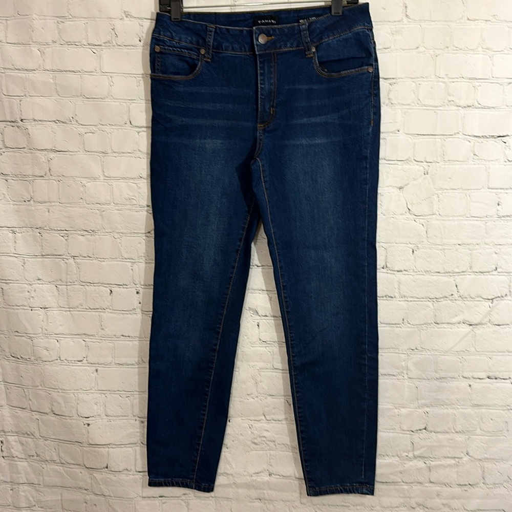 Tahari Kelly classic skinny jeans